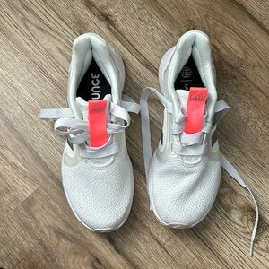 Adidas edge lux bounce in size 6.